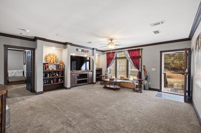 170 Blue Fox, Marshall, TX 75670