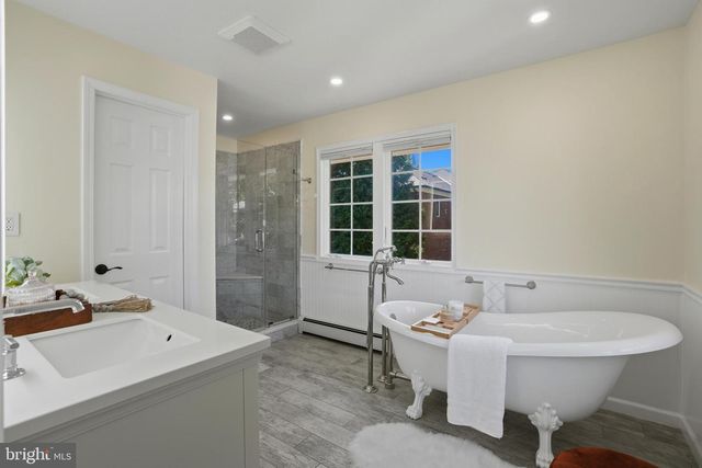 300 LEWIS ST NW, Vienna, VA 22180