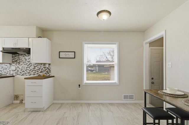 10325 W Silver Spring DRIVE, Milwaukee, WI 53225