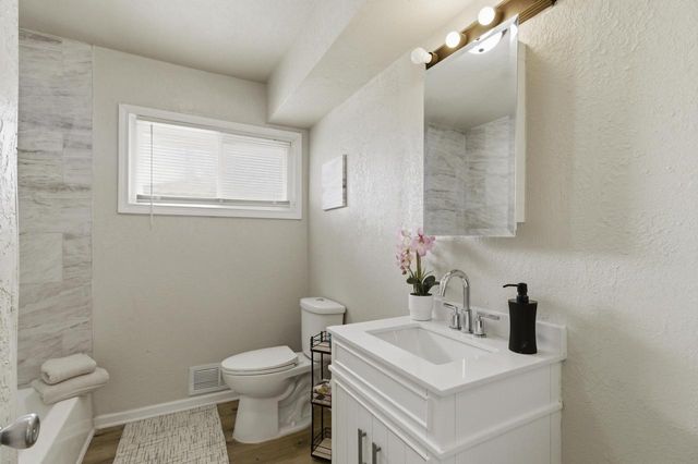 10325 W Silver Spring DRIVE, Milwaukee, WI 53225