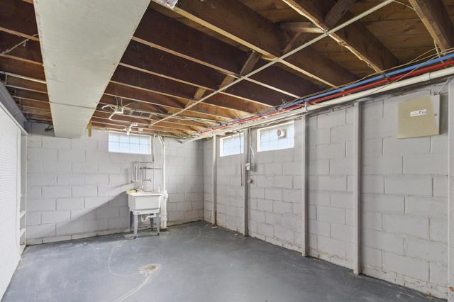 10325 W Silver Spring DRIVE, Milwaukee, WI 53225