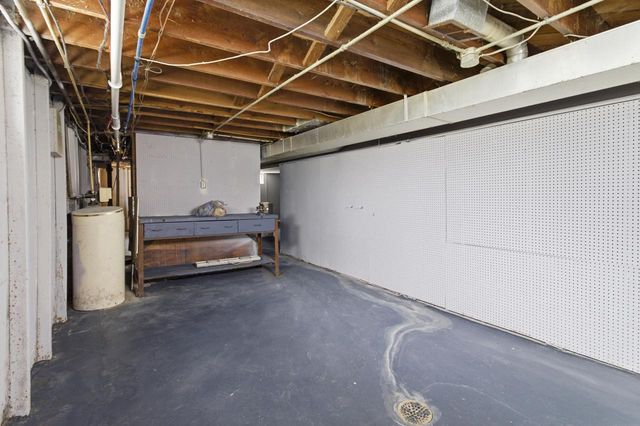 10325 W Silver Spring DRIVE, Milwaukee, WI 53225