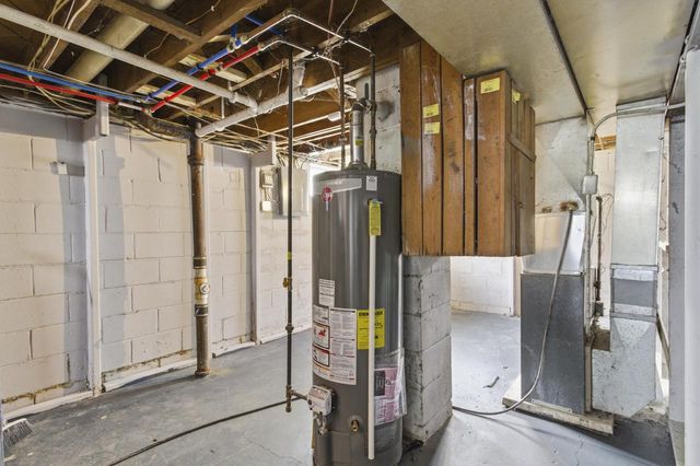 10325 W Silver Spring DRIVE, Milwaukee, WI 53225