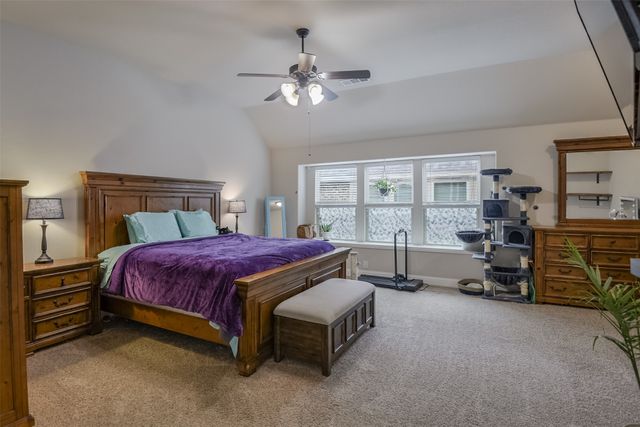 118 Gateway Drive, Alvarado, TX 76009