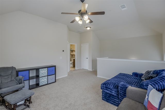 118 Gateway Drive, Alvarado, TX 76009