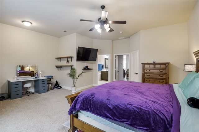 118 Gateway Drive, Alvarado, TX 76009