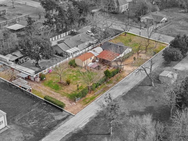 807 Burleson Street, Brenham, TX 77833