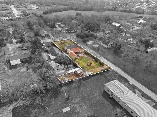 807 Burleson Street, Brenham, TX 77833