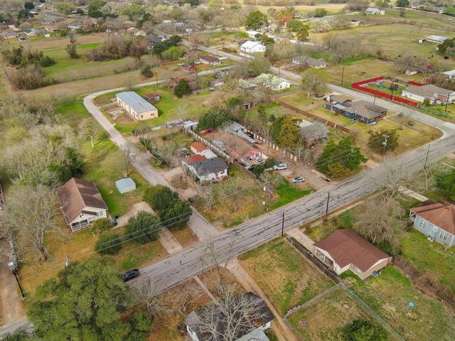 807 Burleson Street, Brenham, TX 77833