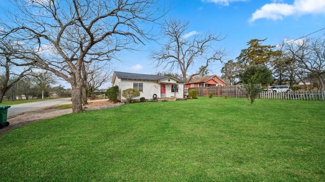 807 Burleson Street, Brenham, TX 77833