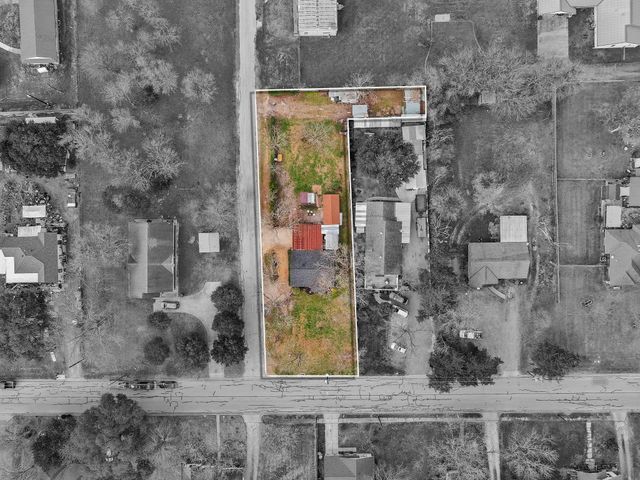 807 Burleson Street, Brenham, TX 77833