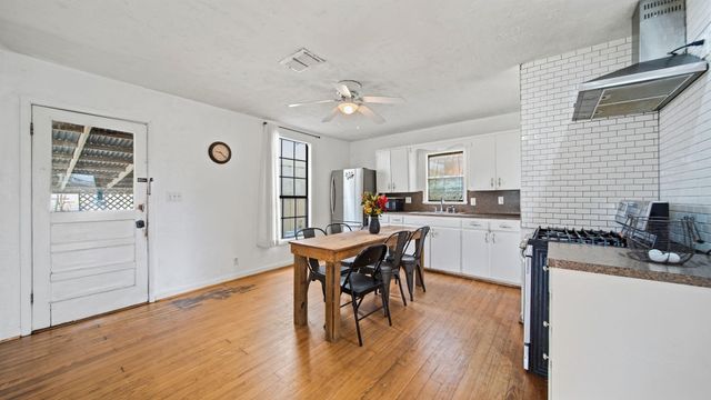 807 Burleson Street, Brenham, TX 77833