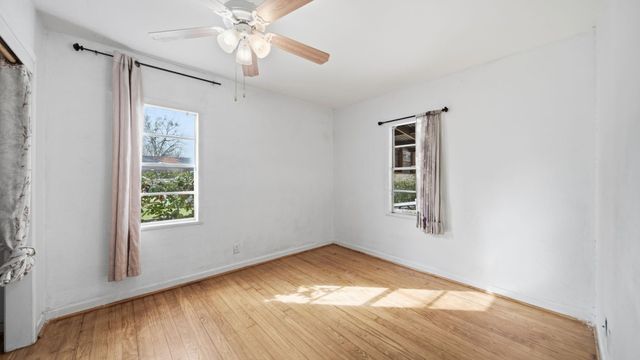 807 Burleson Street, Brenham, TX 77833