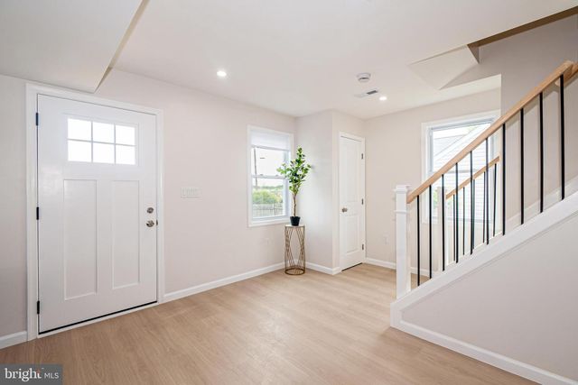 1219 N POINT RD, Baltimore, MD 21222