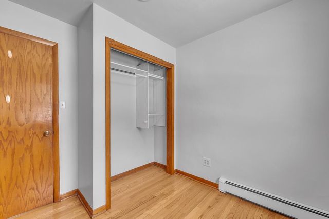 153 N Maple AVENUE, Slinger, WI 53086