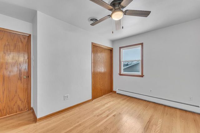 153 N Maple AVENUE, Slinger, WI 53086