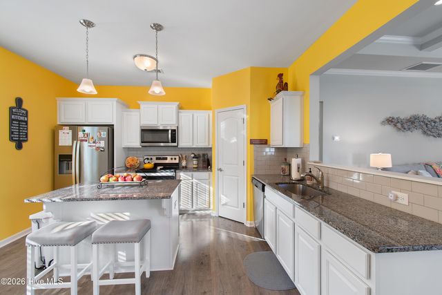 587 Meadowbrook Lane NW, Calabash, NC 28467