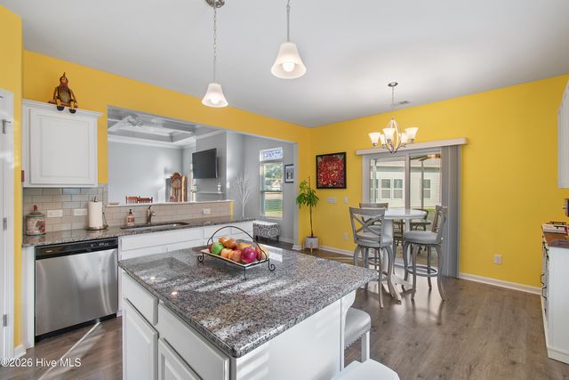 587 Meadowbrook Lane NW, Calabash, NC 28467