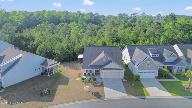 587 Meadowbrook Lane NW, Calabash, NC 28467