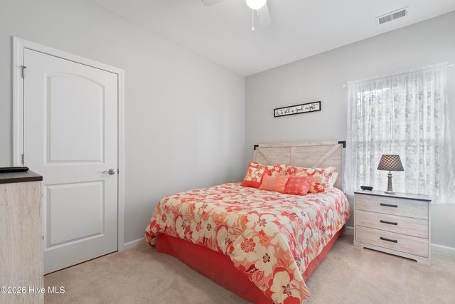 587 Meadowbrook Lane NW, Calabash, NC 28467