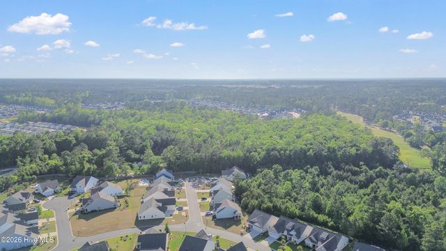 587 Meadowbrook Lane NW, Calabash, NC 28467
