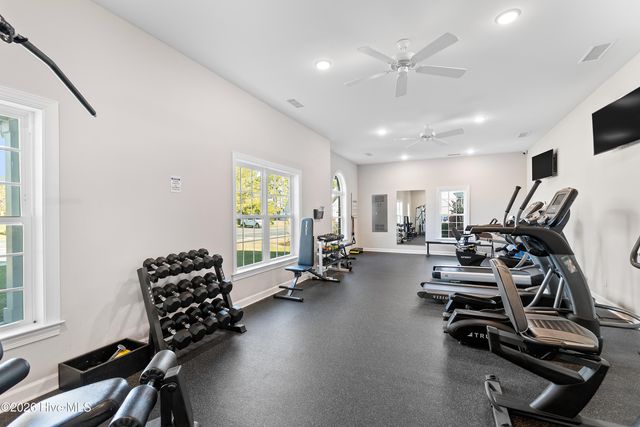 587 Meadowbrook Lane NW, Calabash, NC 28467