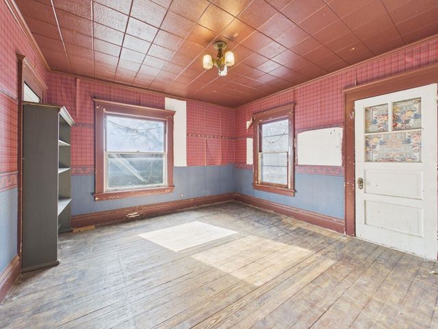 1545 N Park Pl, Wichita, KS 67203