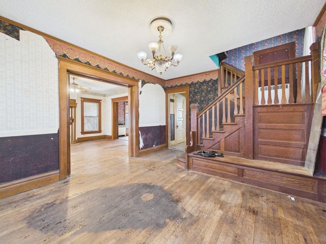 1545 N Park Pl, Wichita, KS 67203