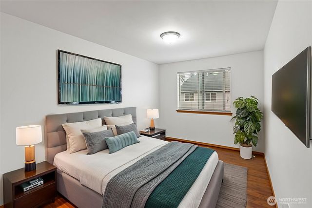 209 NE Miramar Circle, Bremerton, WA 98311