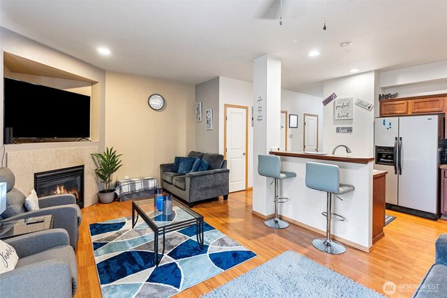 209 NE Miramar Circle, Bremerton, WA 98311