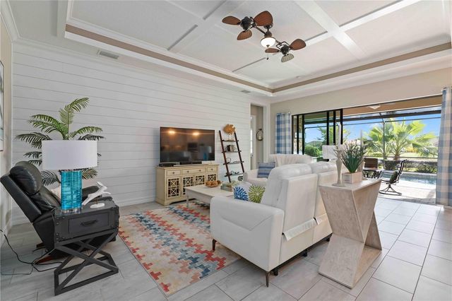 7131 WHITTLEBURY TRAIL, Bradenton, FL 34202
