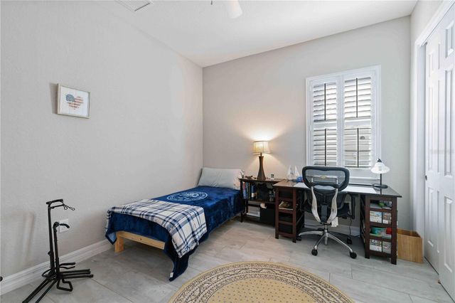 7131 WHITTLEBURY TRAIL, Bradenton, FL 34202