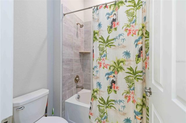 7131 WHITTLEBURY TRAIL, Bradenton, FL 34202