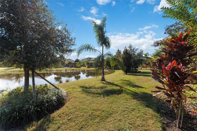 7131 WHITTLEBURY TRAIL, Bradenton, FL 34202