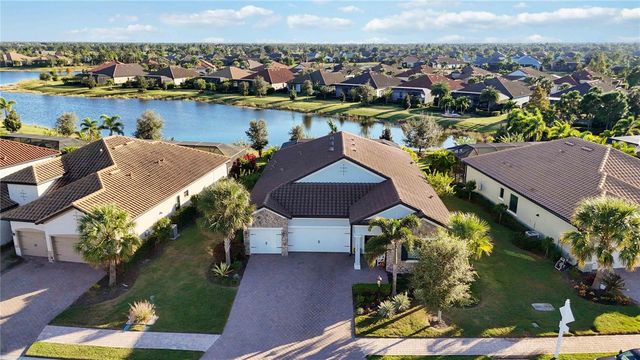 7131 WHITTLEBURY TRAIL, Bradenton, FL 34202