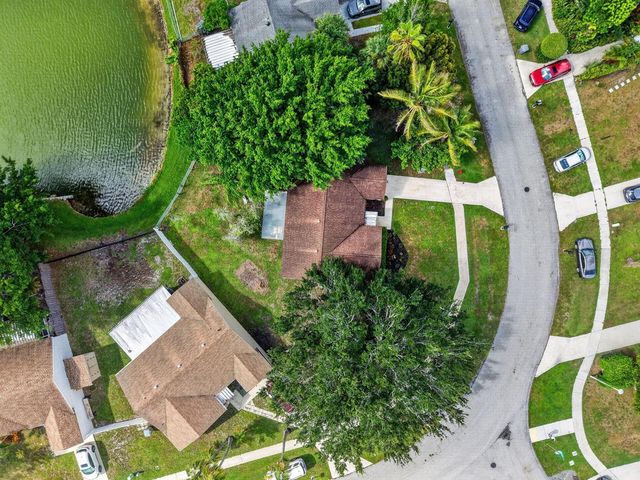18838 Cloud Lake Circle, Boca Raton, FL 33496
