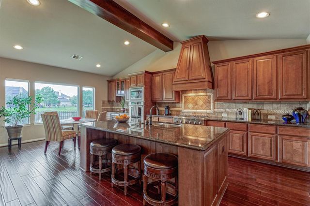 82 E Crystal Canyon Circle, The Woodlands, TX 77389