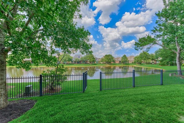 82 E Crystal Canyon Circle, The Woodlands, TX 77389