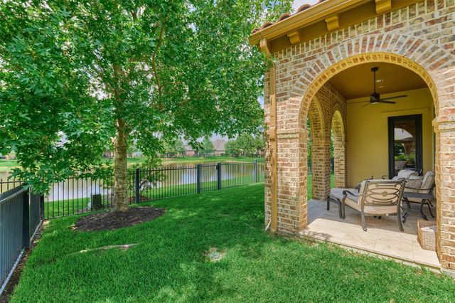 82 E Crystal Canyon Circle, The Woodlands, TX 77389
