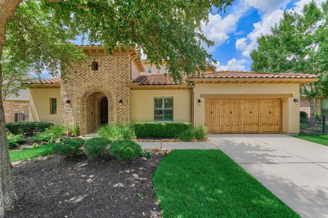 82 E Crystal Canyon Circle, The Woodlands, TX 77389
