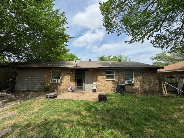 2429 February Lane, Grand Prairie, TX 75050