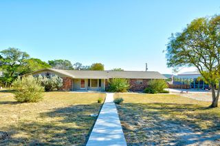 270 Southway Dr, Kerrville, TX 78028