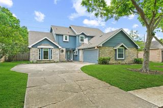 417 W Hillary Circle, Sugar Land, TX 77498