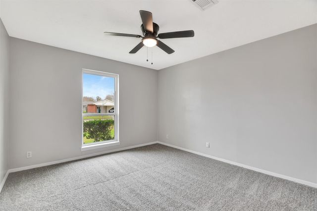 704 Teabury Avenue, Pasadena, TX 77503