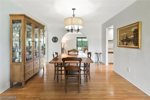 10361 Windsor WAY, Naples, FL 34109