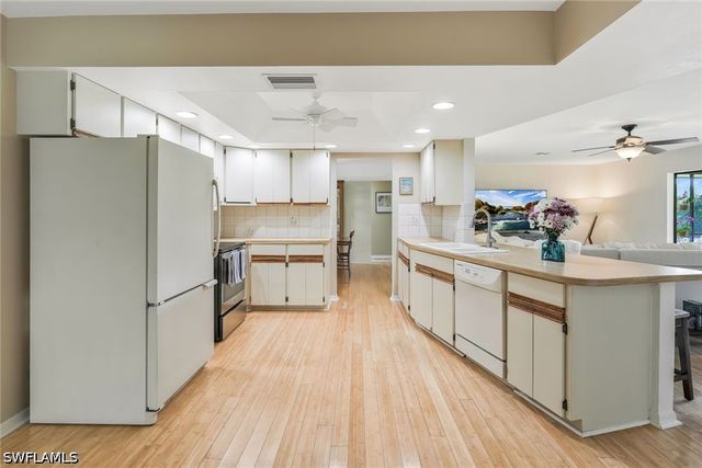 10361 Windsor WAY, Naples, FL 34109