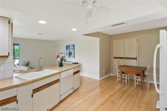 10361 Windsor WAY, Naples, FL 34109