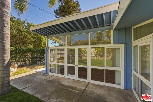 26 Packet Road, Rancho Palos Verdes, CA 90275