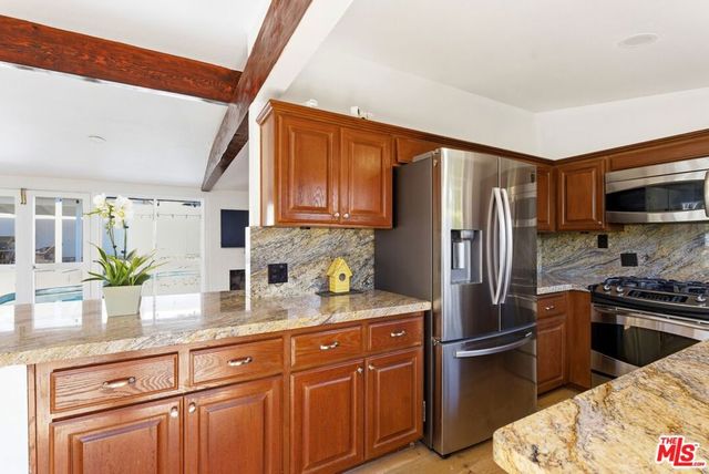 26 Packet Road, Rancho Palos Verdes, CA 90275