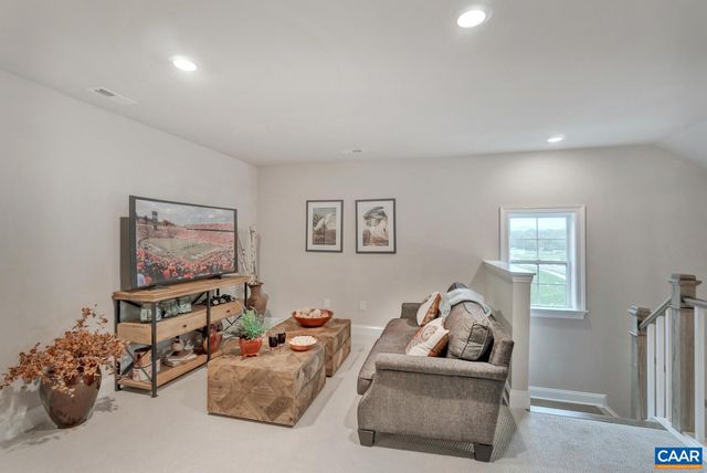 1226 FARROW DR, Charlottesville, VA 22901